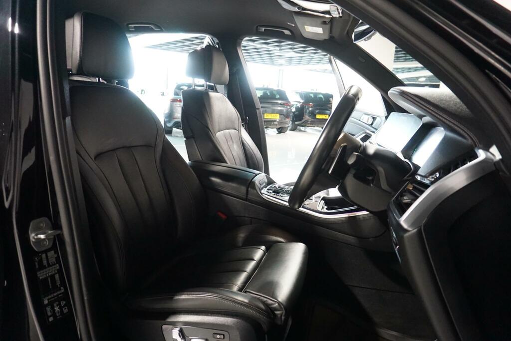 BMW X5  White #8