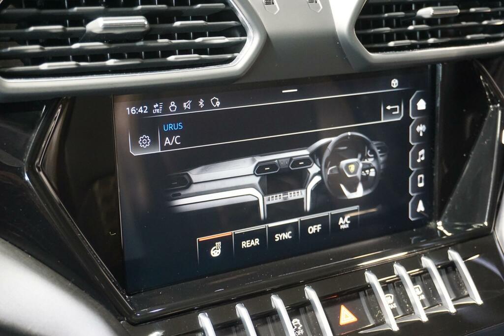 Lamborghini Urus Suv  #13