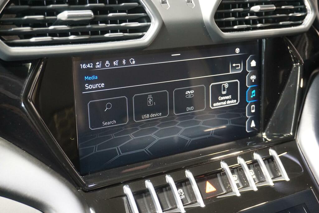 Lamborghini Urus Suv  #59