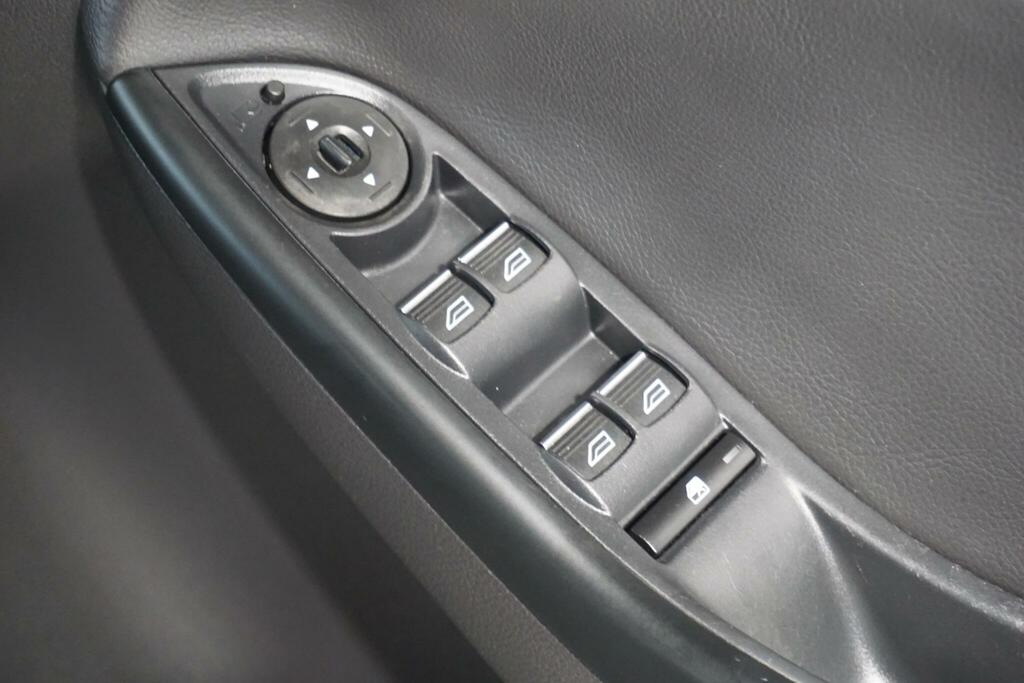 Ford Focus   #58