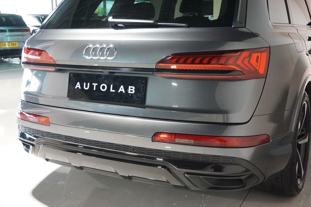 Audi Q7 Diesel Black #66