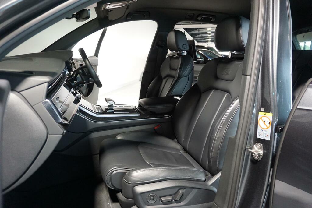 Audi Q7 Diesel Black #48