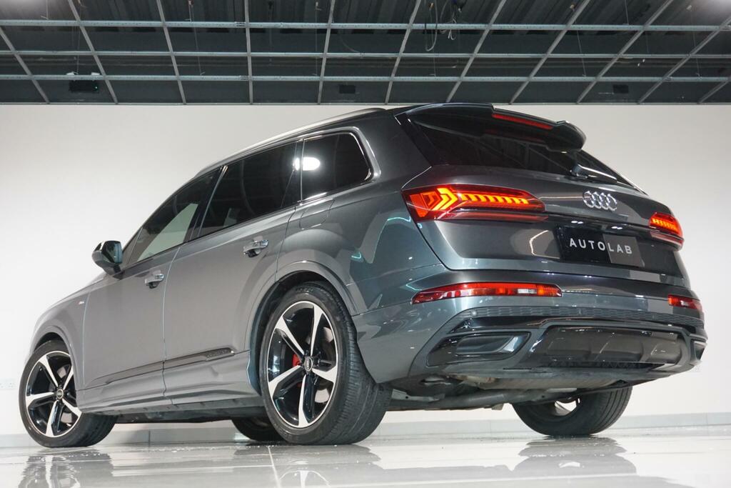 Audi Q7 Diesel Black #30