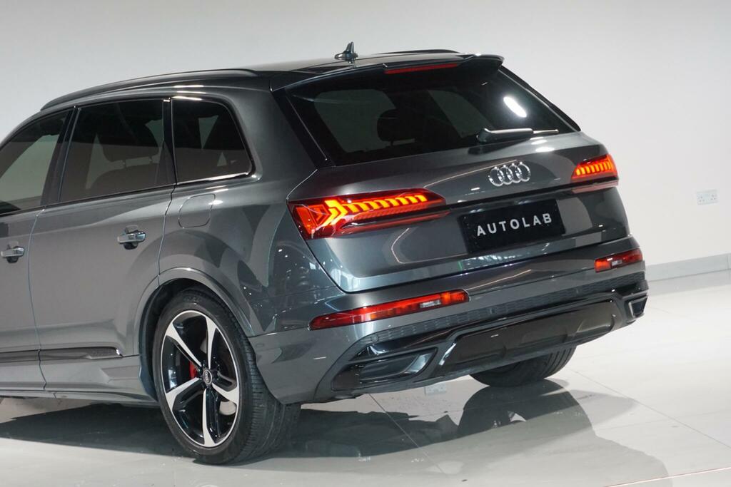 Audi Q7 Diesel Black #36