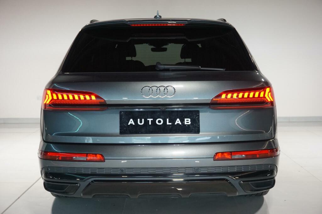Audi Q7 Diesel Black #22