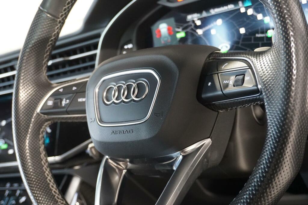 Audi Q7 Diesel Black #54
