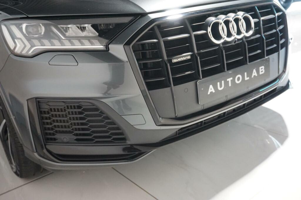 Audi Q7 Diesel Black #67