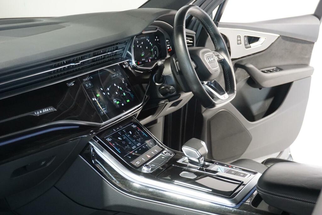 Audi Q7 Diesel Black #52
