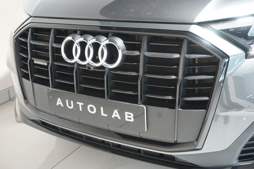 Audi Q7 Diesel Black #72