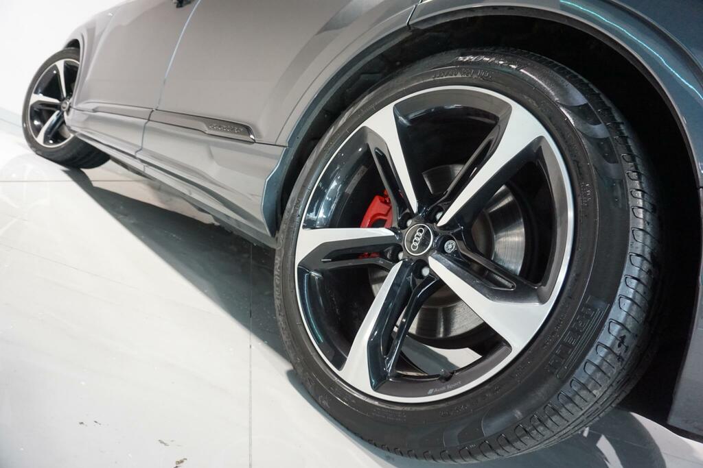 Audi Q7 Diesel Black #47