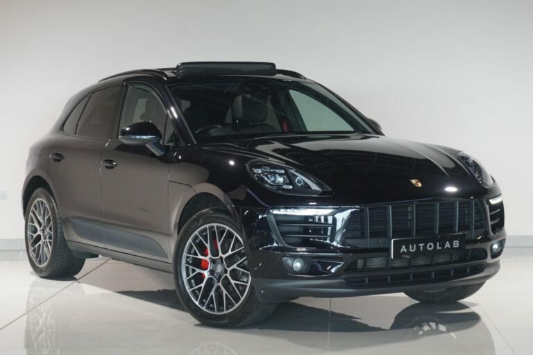 Porsche Macan 2.0T Suv Black