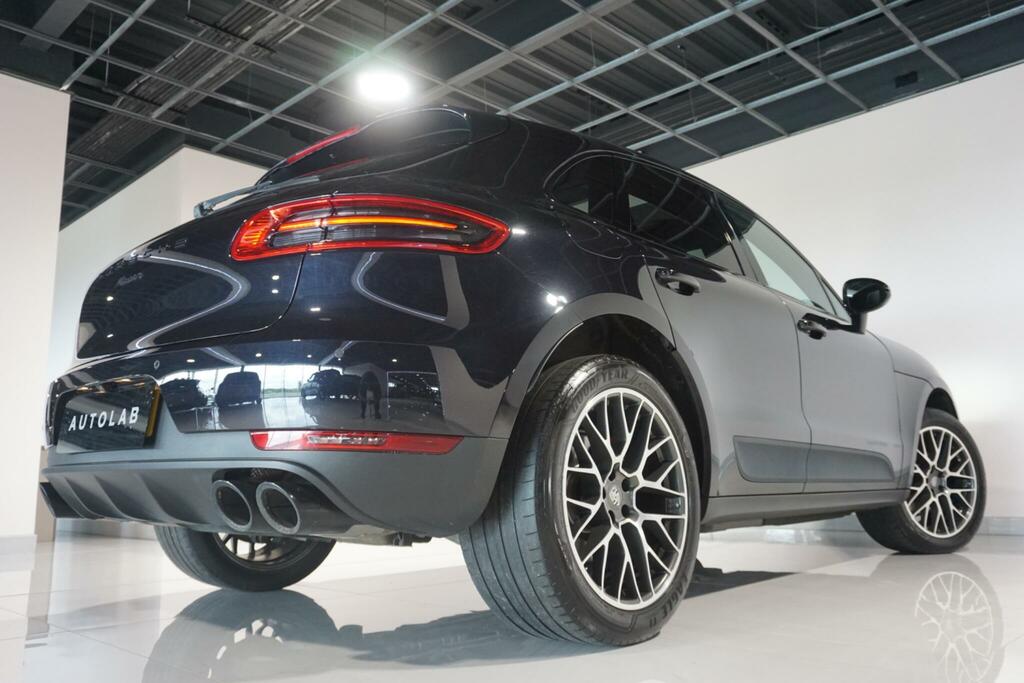 Porsche Macan T Grey #24