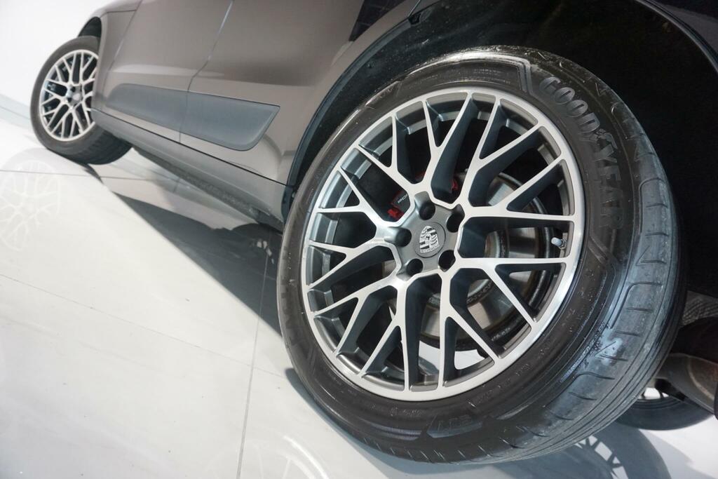 Porsche Macan T Grey #44