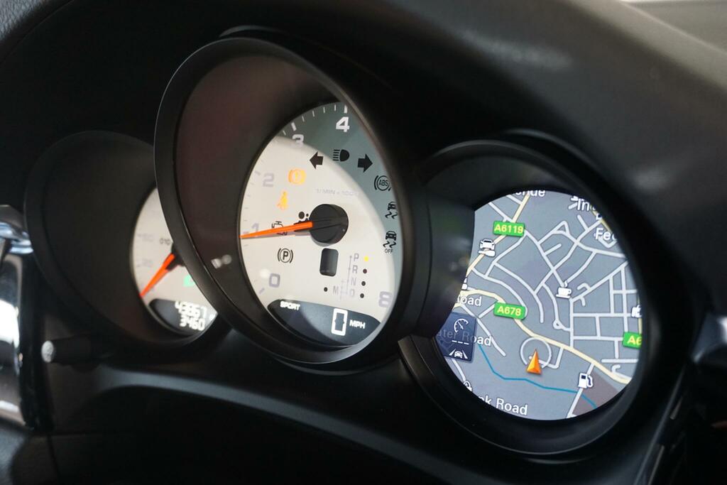 Porsche Macan T Grey #11