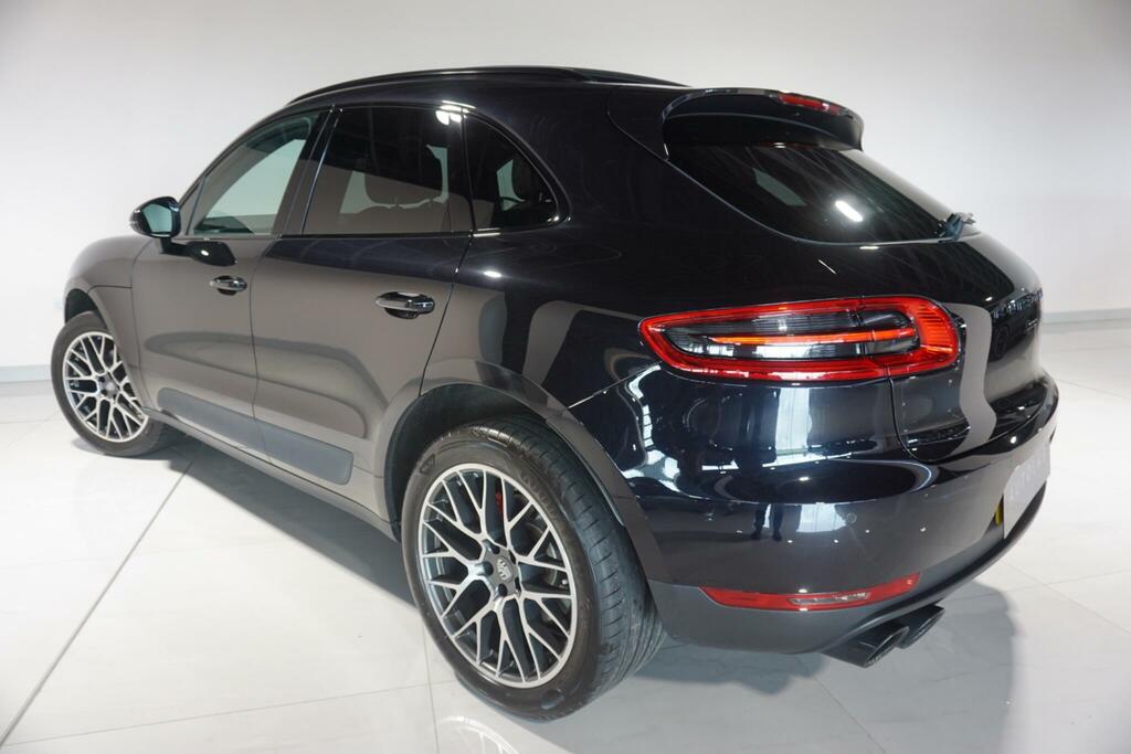 Porsche Macan T Grey #18