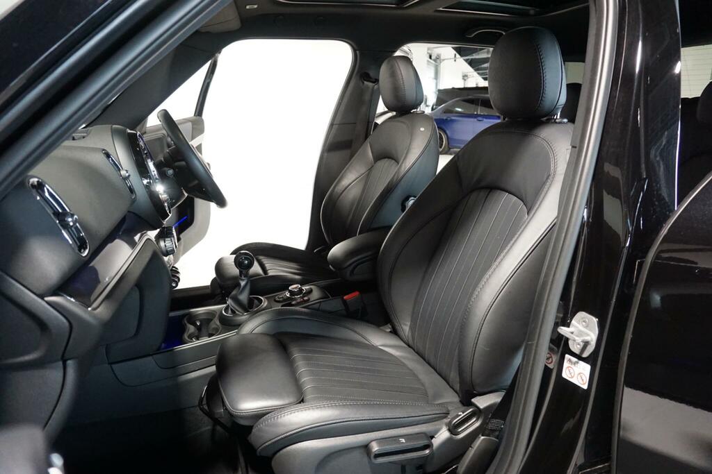 Mini Countryman Hatchback Black #46