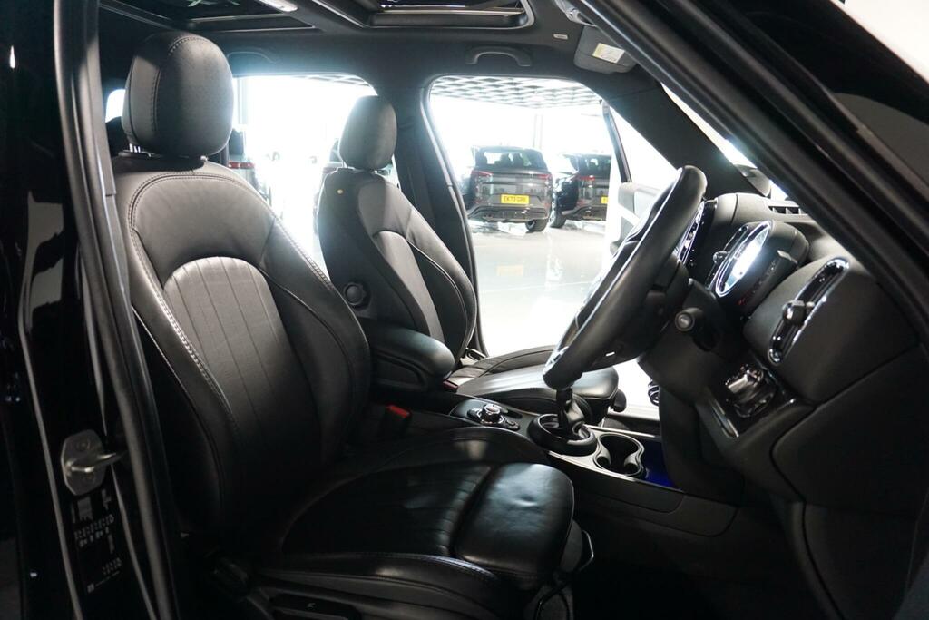 Mini Countryman Hatchback Black #9
