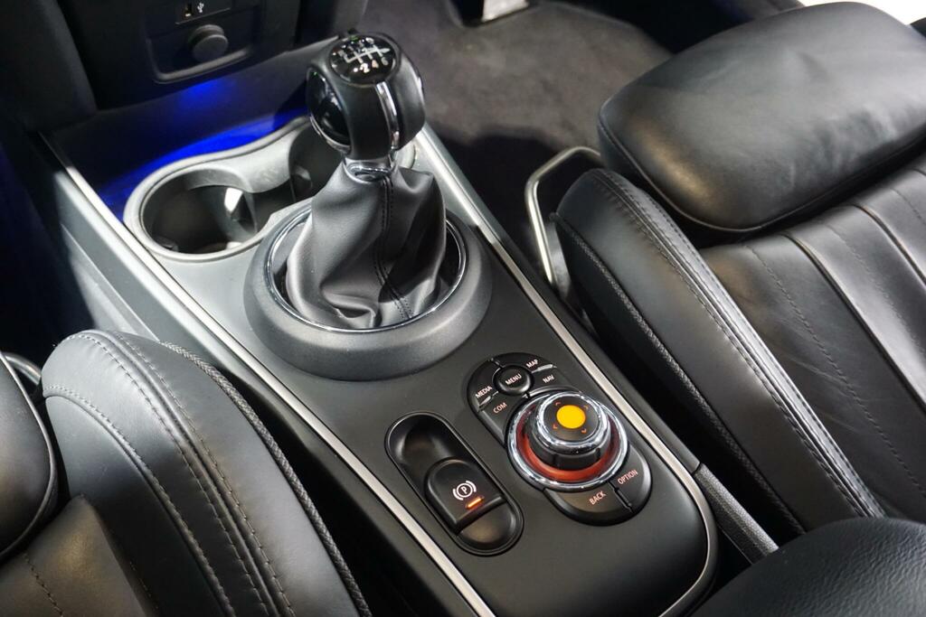 Mini Countryman Hatchback Black #58