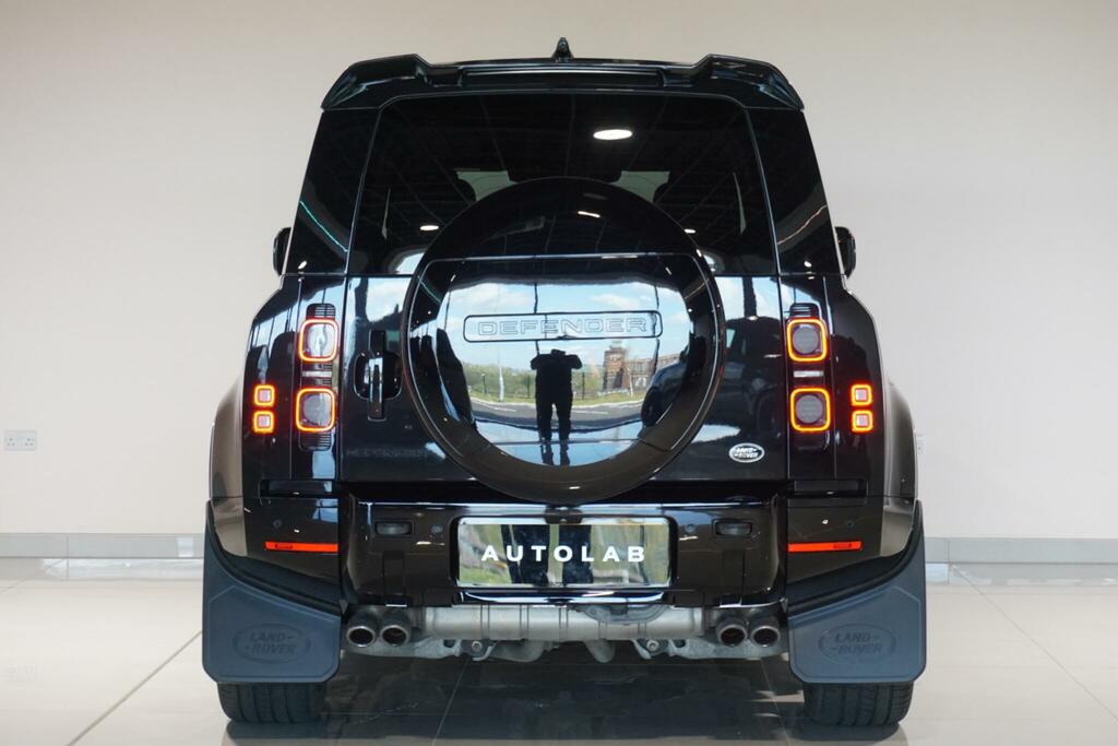 Land Rover Defender 110 5.0 P525 V8 Black #5