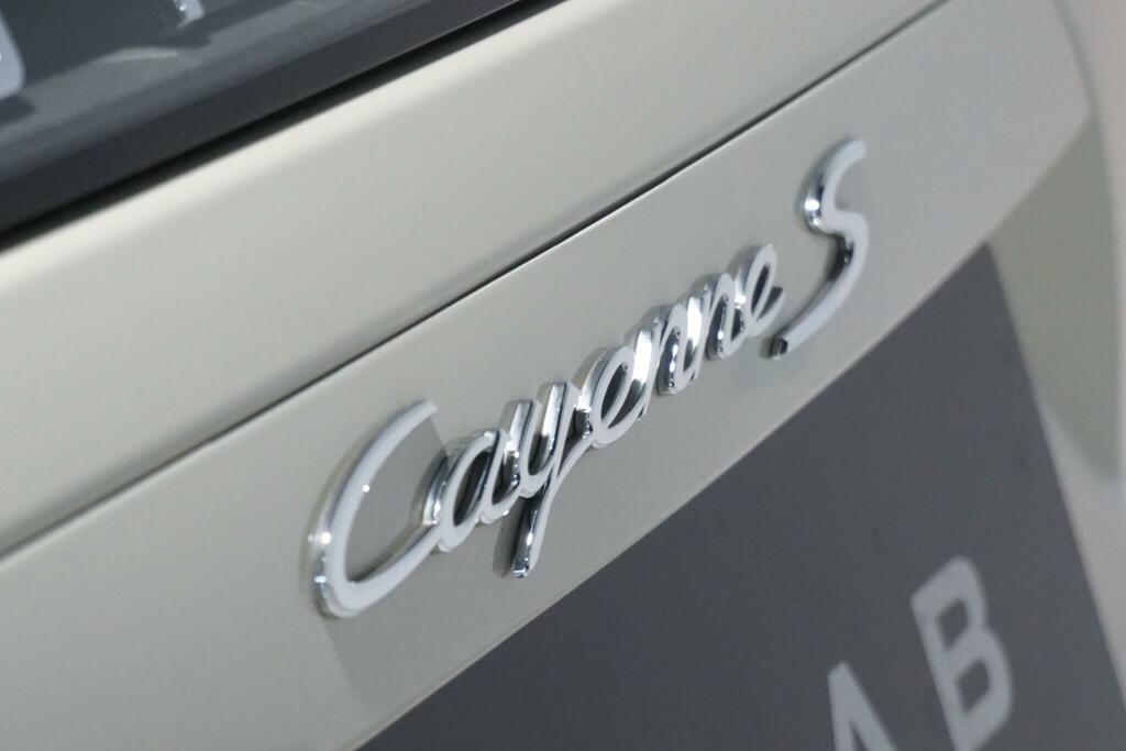 Porsche Cayenne Suv Grey #77