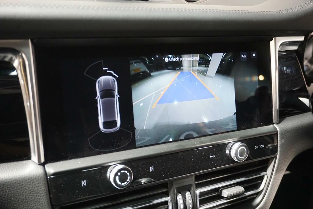 Porsche Macan Automatic Blue #15