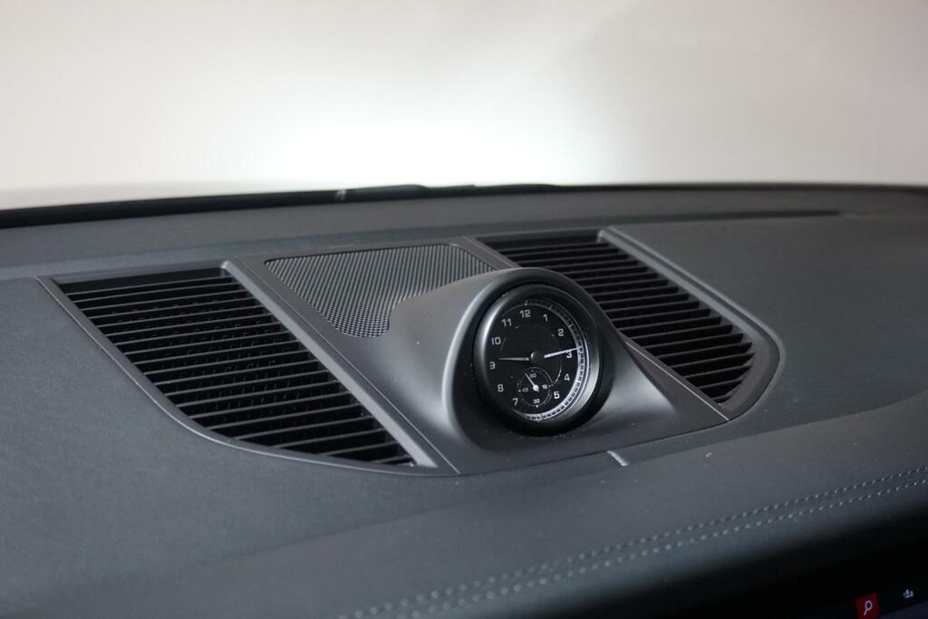 Porsche Macan Automatic Blue #56