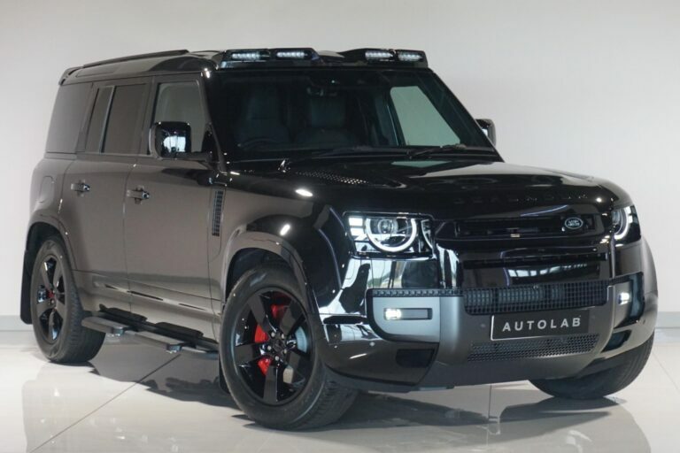 Land Rover Defender 110 3.0 D350 Mhev Black