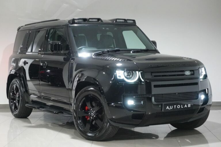 Land Rover Defender 110 3.0 D300 Mhev Black