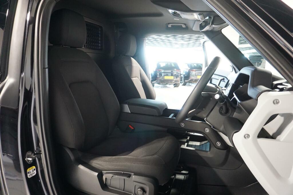 Land Rover Defender 90 X-dynamic Hse Blue #7
