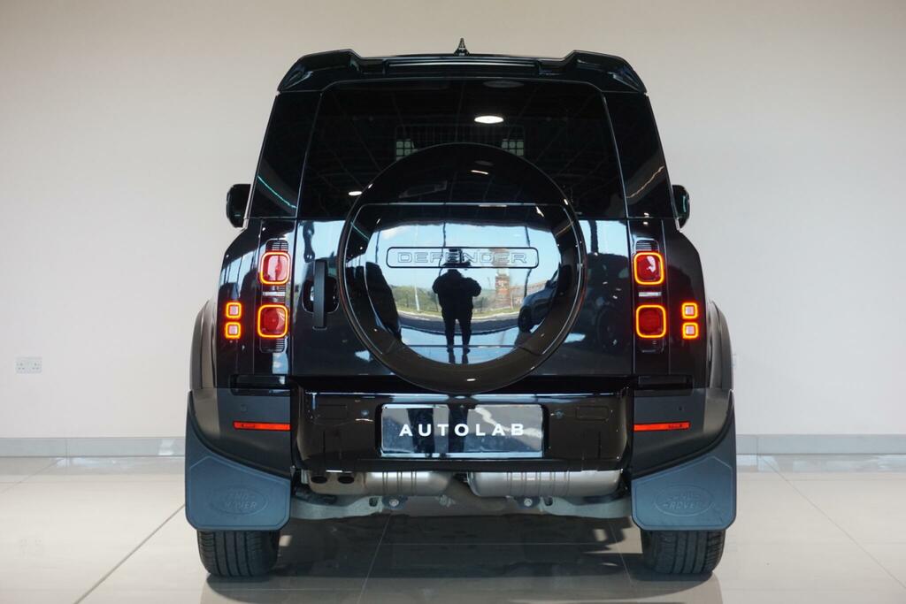 Land Rover Defender 90 3.0 D250 Mhev Black #5