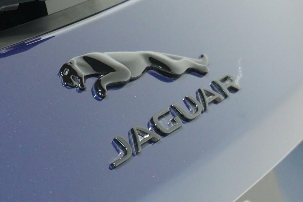 Jaguar F-Pace 2 L R-dynamic Se Black D Mhev Awda 4Wd #74