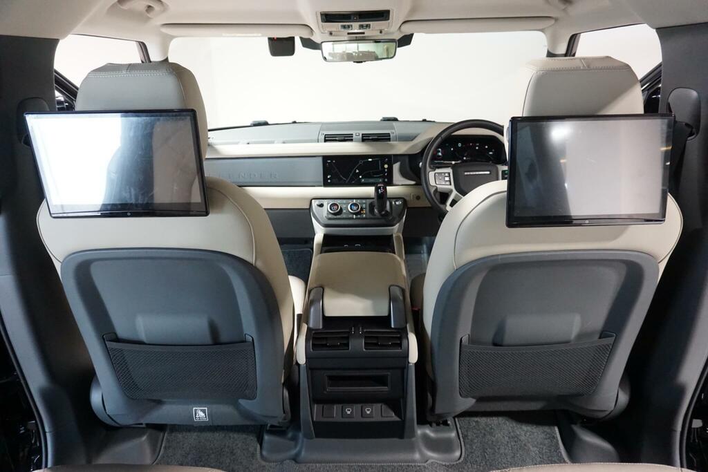 Land Rover Defender 110 3.0 D250 Mhev Black #6