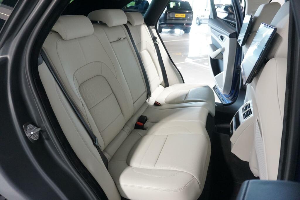 Jaguar F-Pace 2.0D 163 R-sport  #51