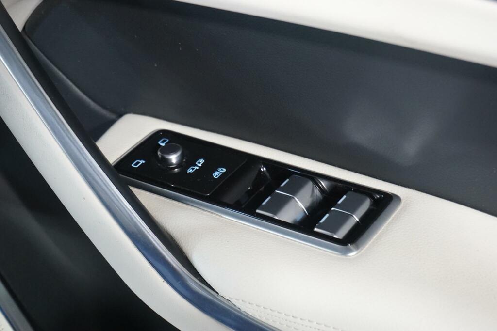 Jaguar F-Pace 2.0D 163 R-sport  #63