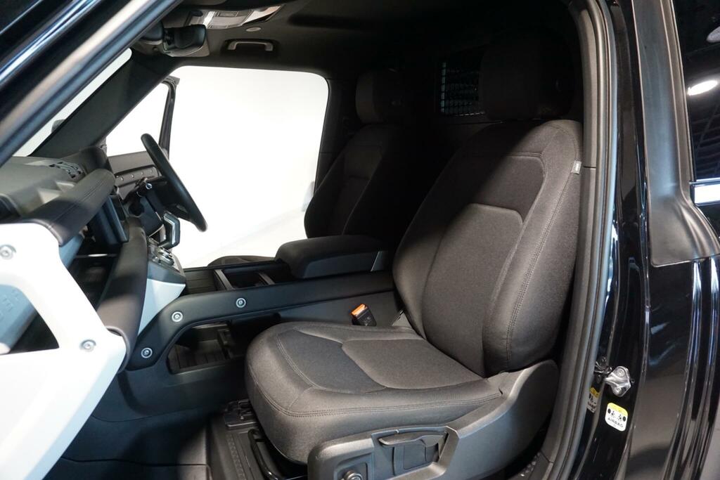 Land Rover Defender 90 X-dynamic Hse Blue #45