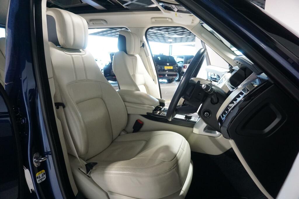 Land Rover Range Rover D300 Se Blue #8