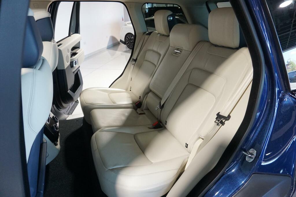 Land Rover Range Rover D300 Se Blue #10