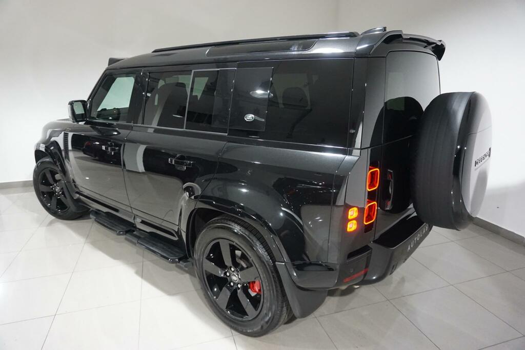 Land Rover Defender 110 D250 X-dynamic Se Silver #33