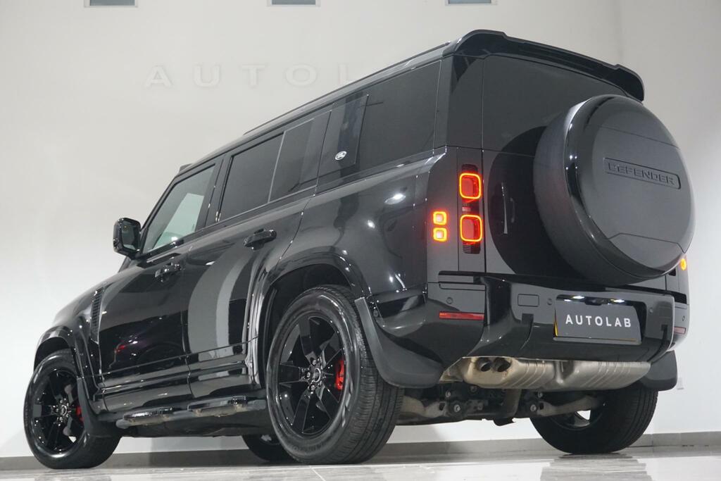 Land Rover Defender 110 D250 X-dynamic Se Silver #31