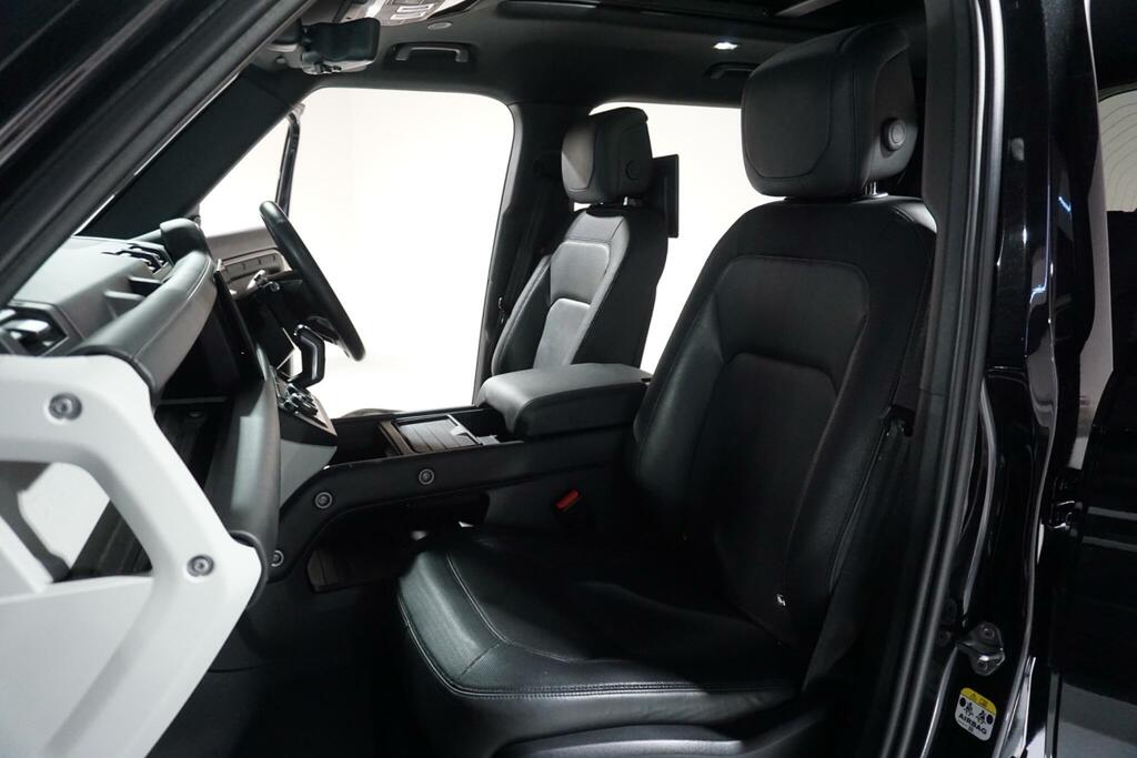 Land Rover Defender 110 D250 X-dynamic Se Silver #49