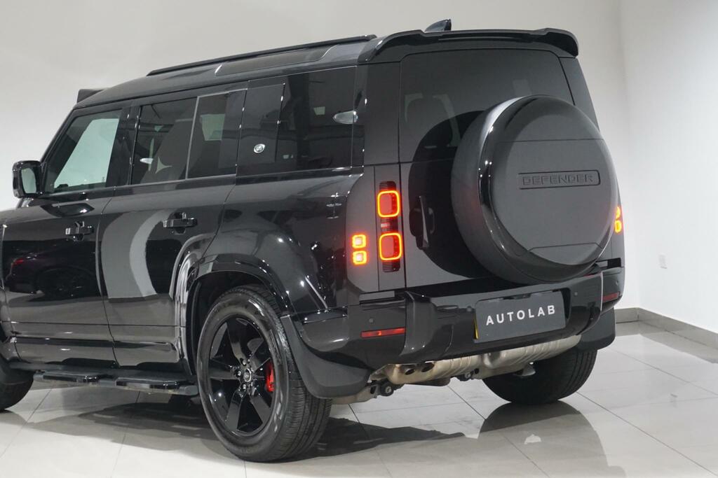 Land Rover Defender 110 D250 X-dynamic Se Silver #37