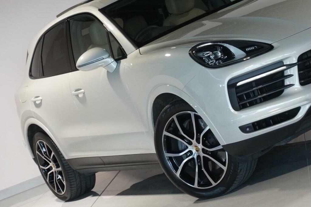 Porsche Cayenne 3.0 L V6 Platinum Edition E-hybrid A 4Wd #38