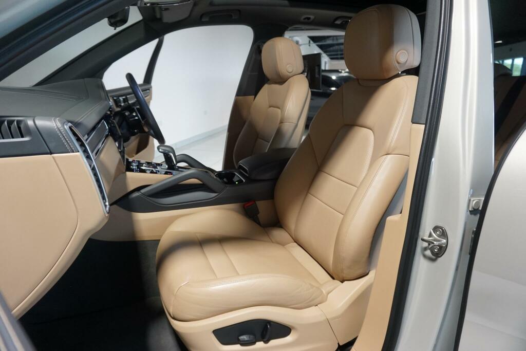 Porsche Cayenne 3.0 L V6 Platinum Edition E-hybrid A 4Wd #49