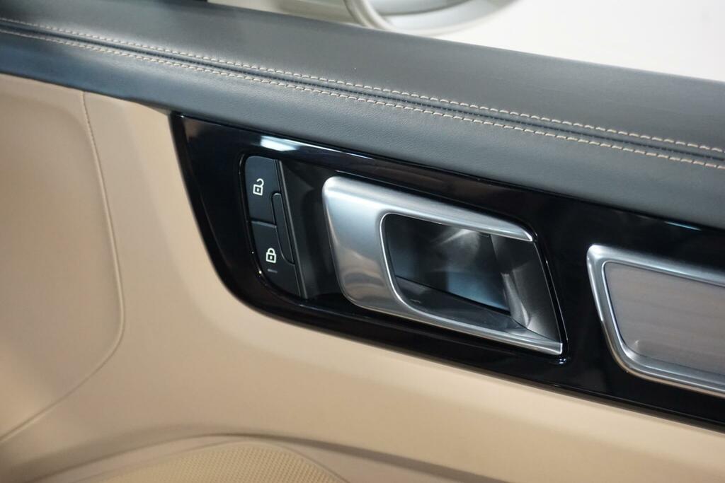 Porsche Cayenne 3.0 L V6 Platinum Edition E-hybrid A 4Wd #65