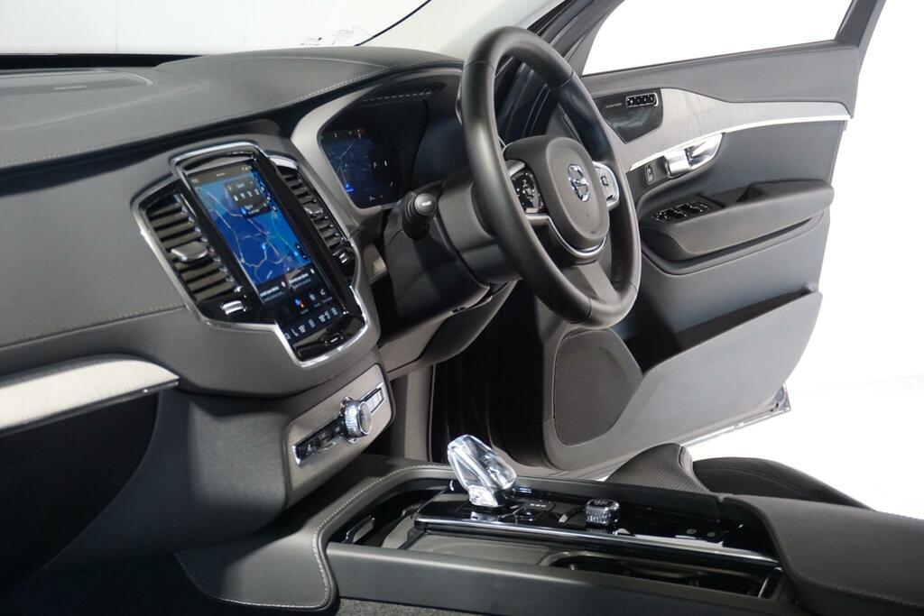 Volvo XC90 B5 Awd Plus Dark Black #51