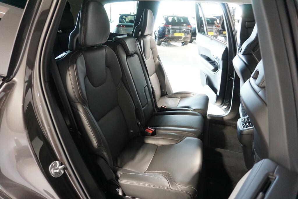 Volvo XC90 B5 Awd Plus Dark Black #49