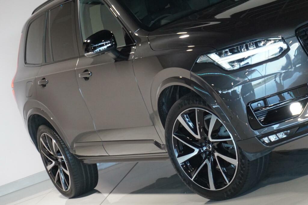 Volvo XC90 B5 Awd Plus Dark Black #38