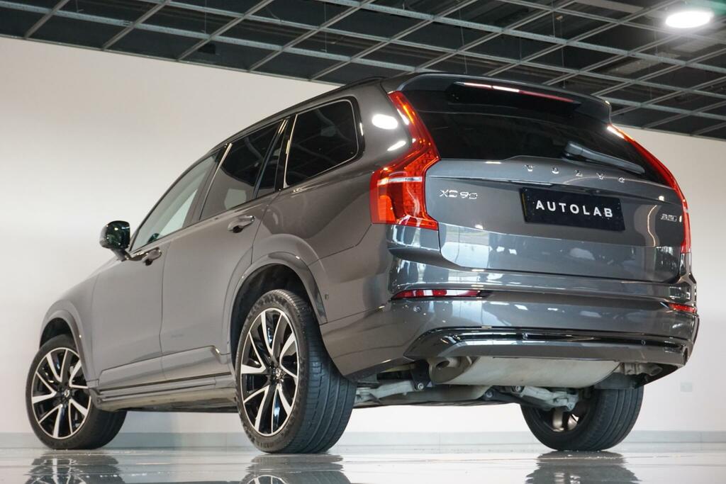 Volvo XC90 B5 Awd Plus Dark Black #26