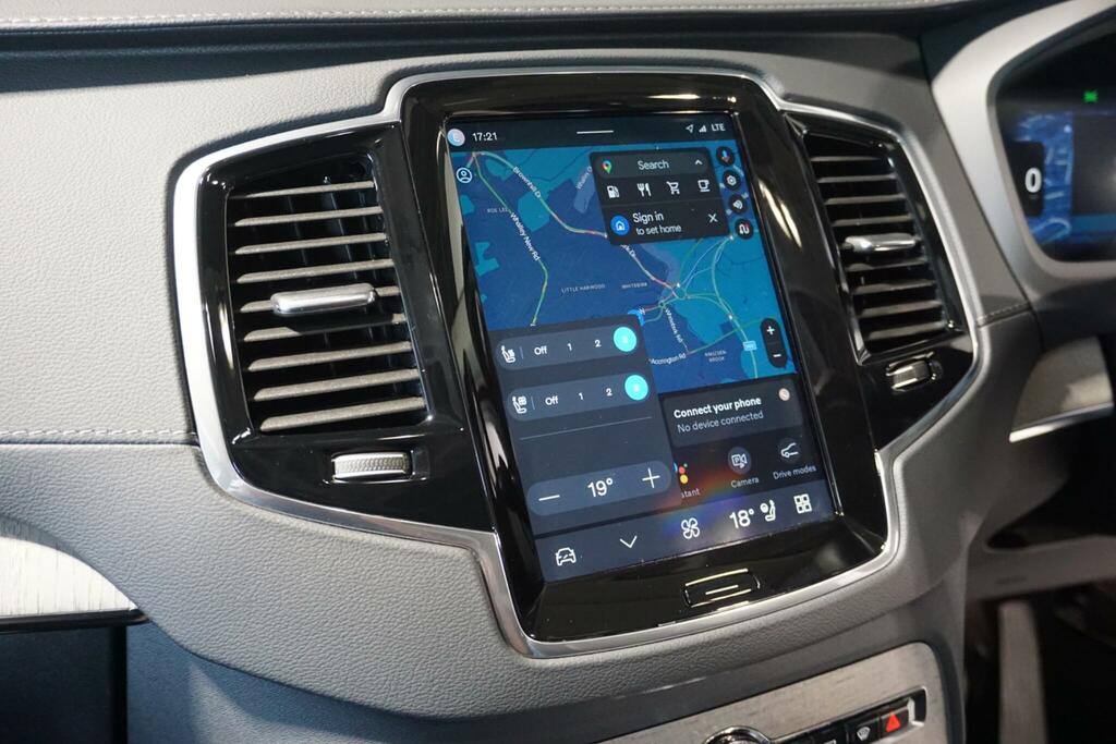 Volvo XC90 Estate Black #57