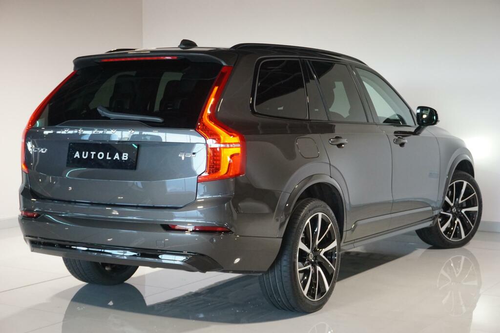 Volvo XC90 Estate Black #18
